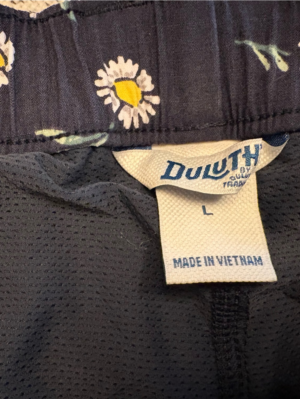 Duluth Trading Co Navy Floral Daisy Skort with Belt - Picture 2 of 5